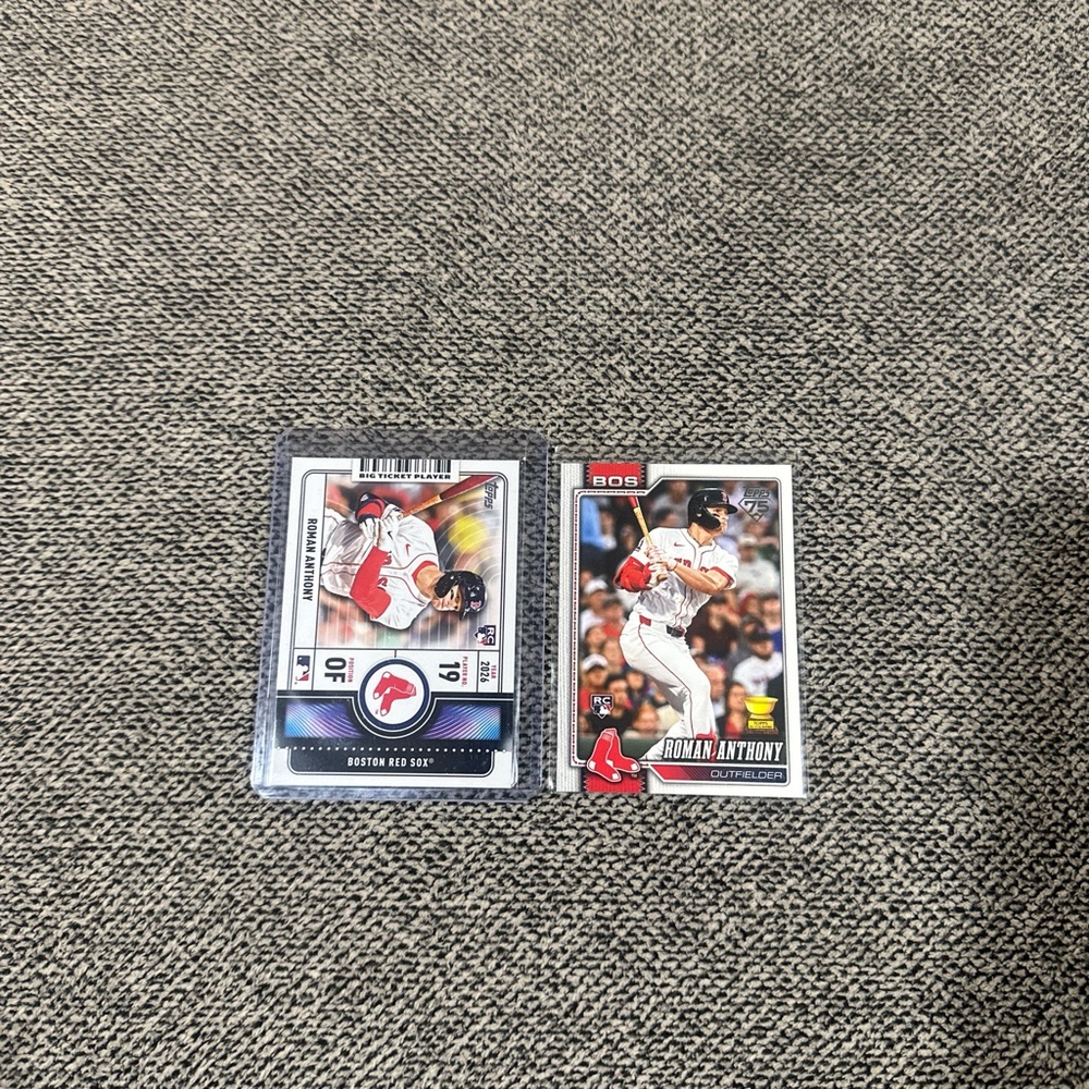 Red Sox Roman Anthony Rookie Lot (2)